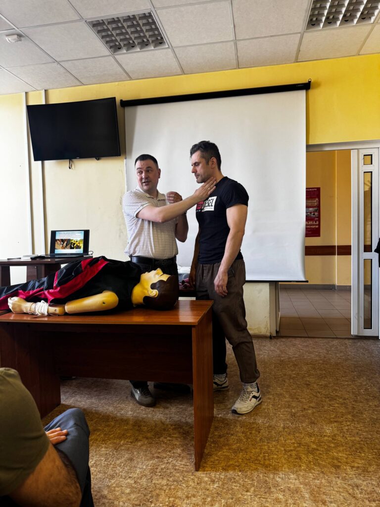 Оказание первой помощи пострадавшим